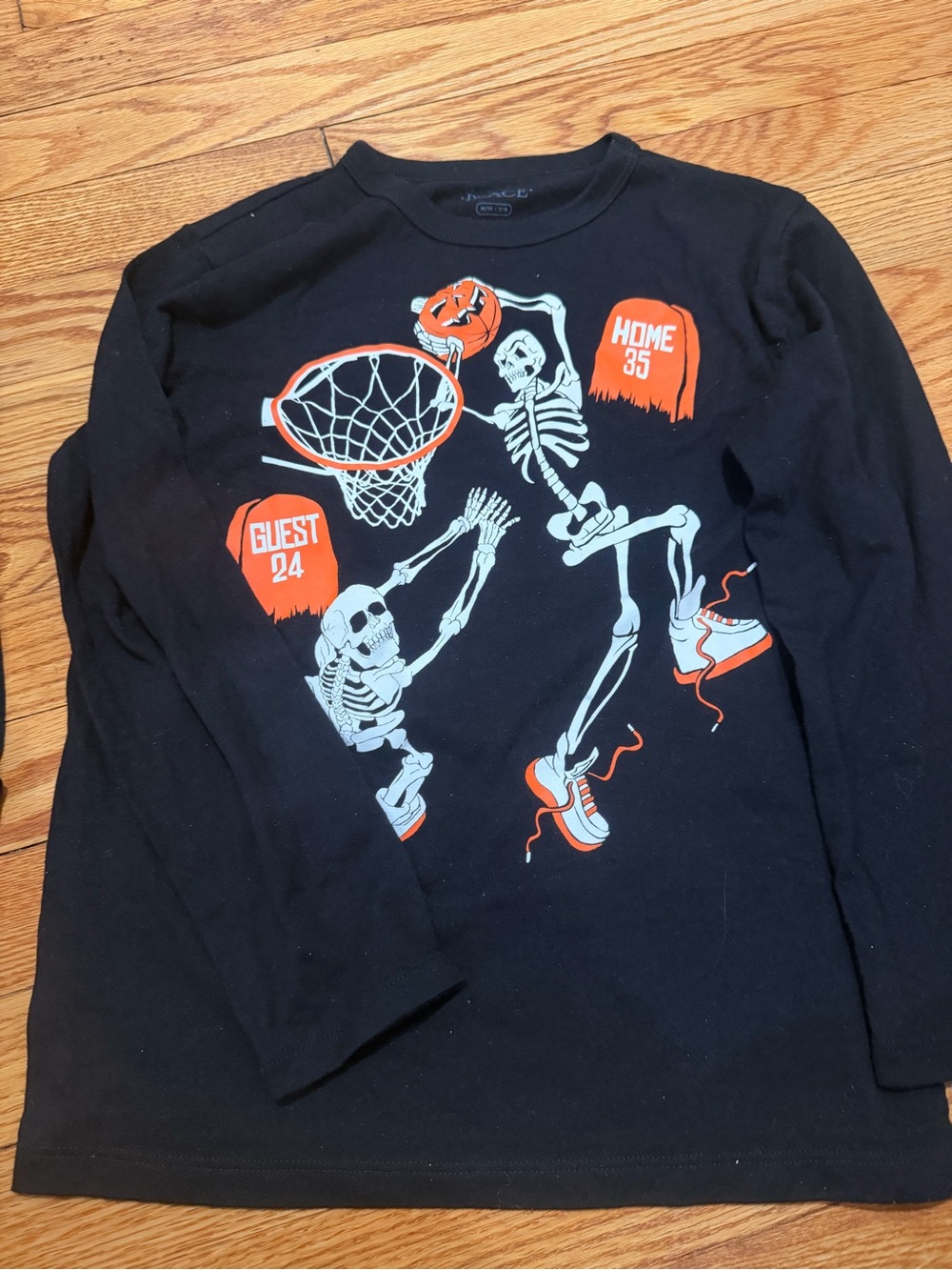 The Children’s Place Halloween Skeleton Basketball Long Sleeve T Shirt M (7/8)